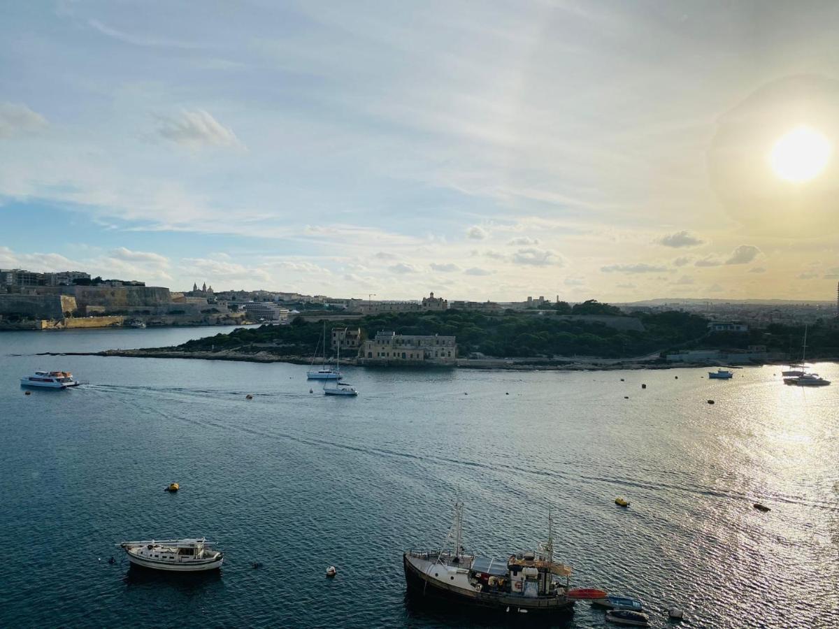 Sliema Seaview & Seafront- Apt 9, 49 Tigne Point Mansions Экстерьер фото